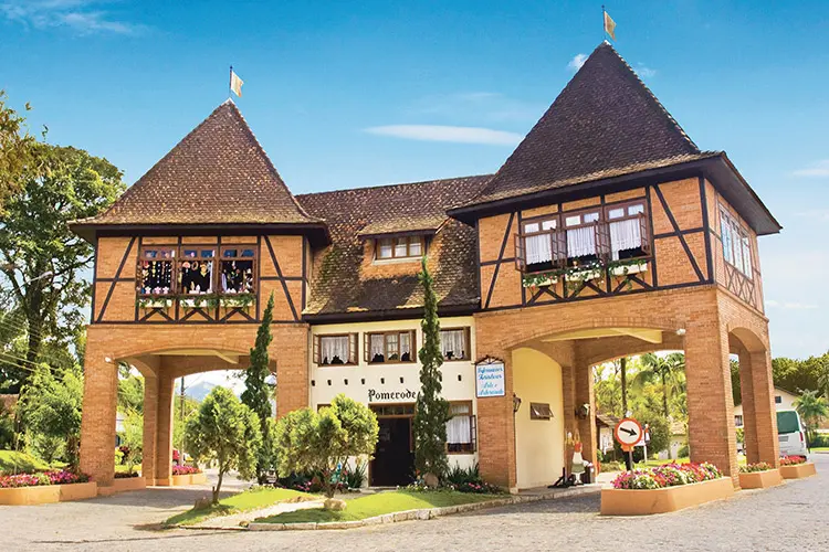 Visite Portal de Pomerode com a Itaguasul